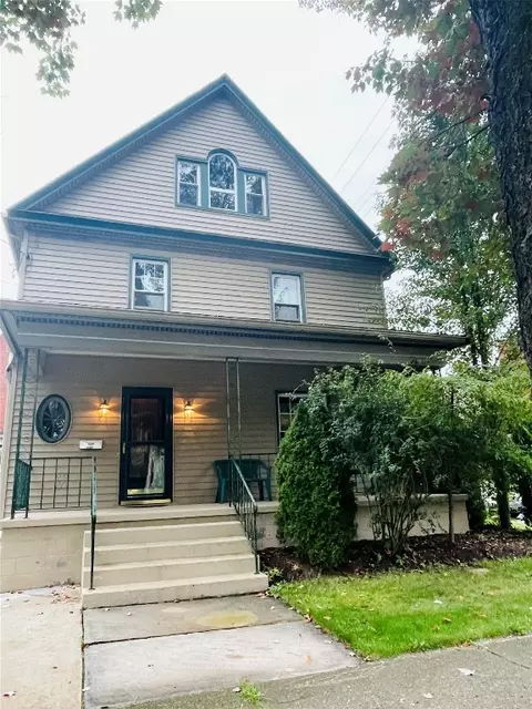 1102 Buffalo St, Franklin, PA 16323
