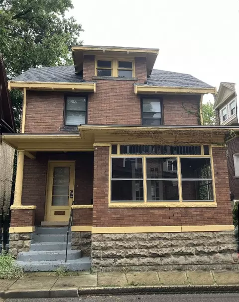 659 Downing Ct, Erie, PA 16502