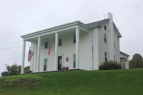 9937 S Watson Run Rd, Meadville, PA 16335