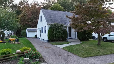 502 Chautauqua Blvd, Erie, PA 16511