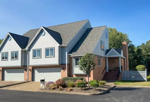 35 Niagara Pier, Erie, PA 16507
