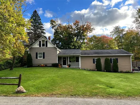 367 Latonia Ave, Meadville, PA 16335