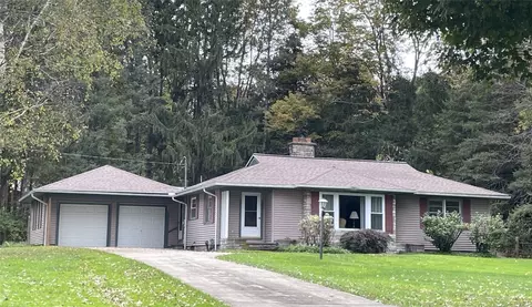 13600 W Smith Ext, Corry, PA 16407