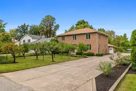 4072 W 32nd St, Erie, PA 16506