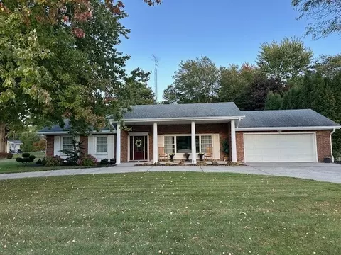 421 Hardscrabble Blvd, Erie, PA 16505