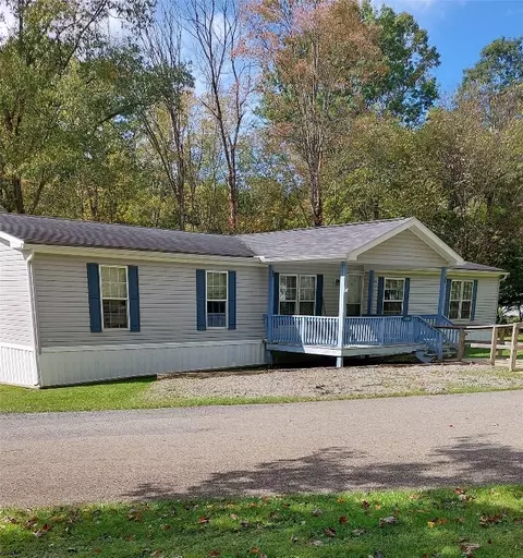 17260 Eagle Crest Dr #57B, Meadville, PA 16335