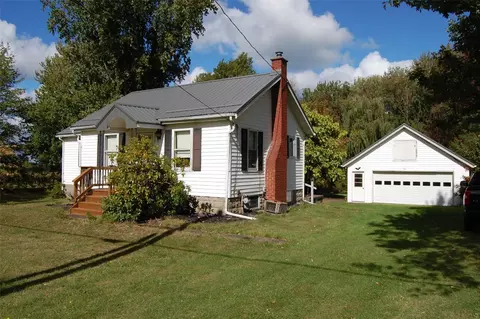 6882 Belle Rd, Harborcreek, PA 16421