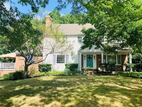 1001 Mission Dr, Erie, PA 16509