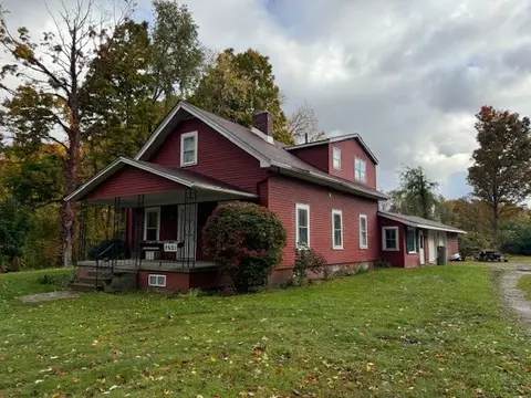 7621 S Creek Rd, Girard, PA 16417