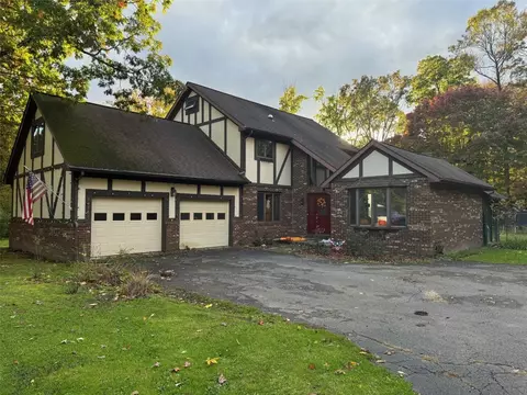 12741 Leslie Rd, Meadville, PA 16335