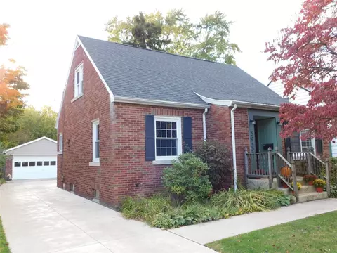 3932 Sunset Blvd, Erie, PA 16504
