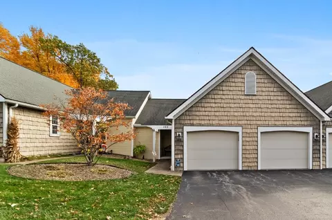 125 Oak Ridge Ct, Millcreek, PA 16509