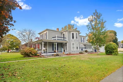 121 Penn Ave, Girard, PA 16417