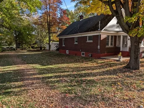 5033 Lexington St, Erie, PA 16509