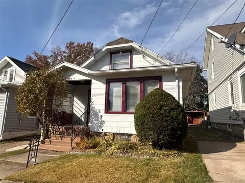 220 E 32nd St, Erie, PA 16504