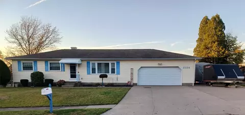 2706 E 43rd St, Erie, PA 16510