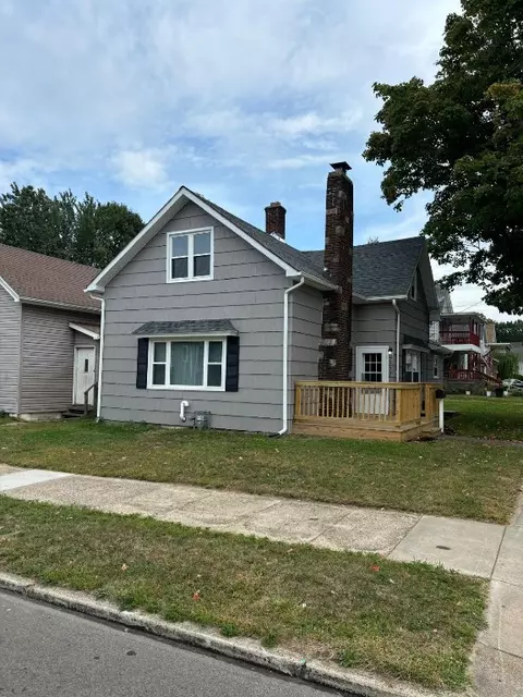 2117 Poplar St, Erie, PA 16502