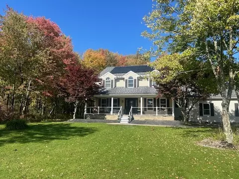21478 Valle Dr, Meadville, PA 16335