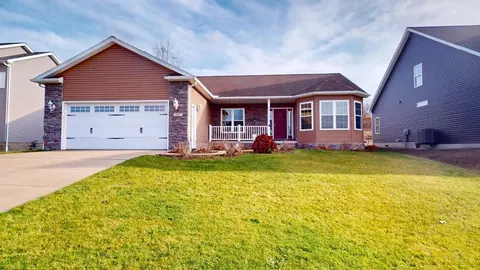 6867 Mulligan Ct, Erie, PA 16510