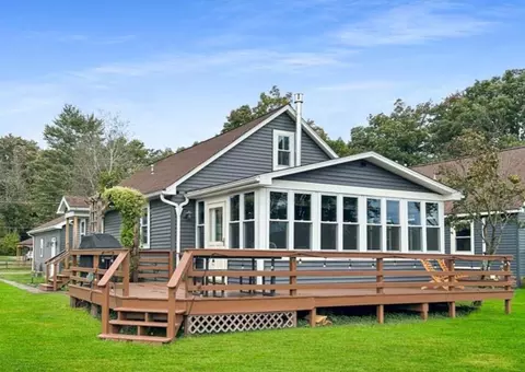 12612 Center St, Conneaut Lake, PA 16316