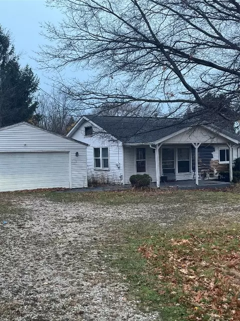 2816 Carter Ave, Erie, PA 16506