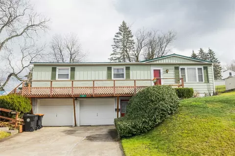 410 King St, Corry, PA 16407