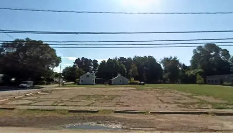 5405 W Lake Rd, Erie, PA 16505