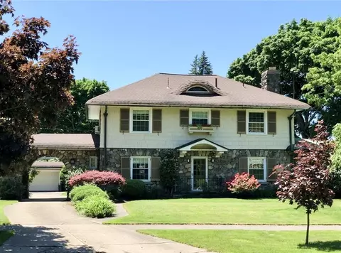 3818 State St, Erie, PA 16508