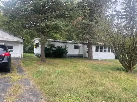 2334 Wager Rd, Millcreek, PA 16509