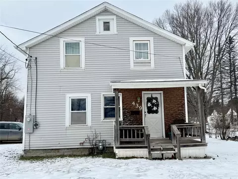 439 S Shady Ave, Corry, PA 16407