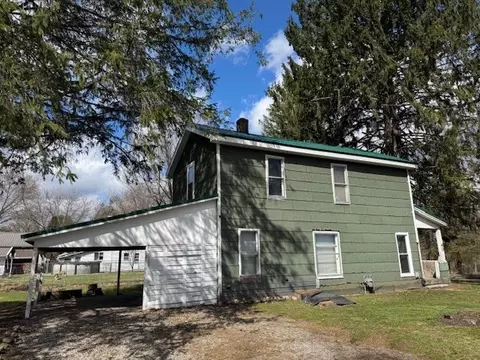 40 Grant St, Union City, PA 16438