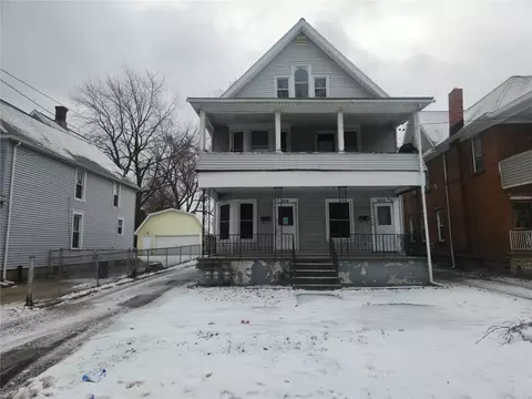 1013 W 10th St, Erie, PA 16502