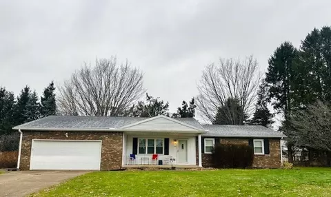 6814 Townsend Dr, Erie, PA 16505