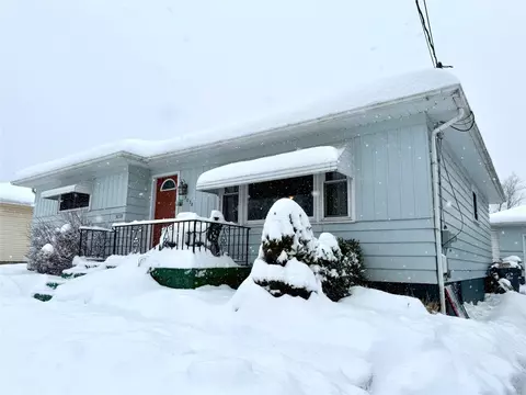 5038 Hillsdale Ave, Erie, PA 16509