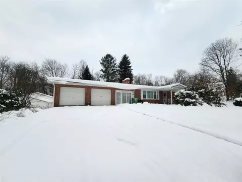 574 Penn St, Linesville, PA 16424