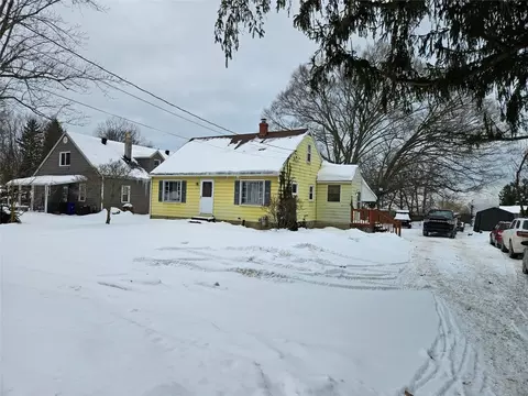 1710 E Grandview Blvd, Erie, PA 16510