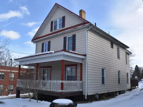881 Porter St, Meadville, PA 16335