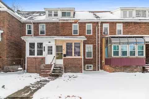 1076 Priestley Ave, Erie, PA 16511