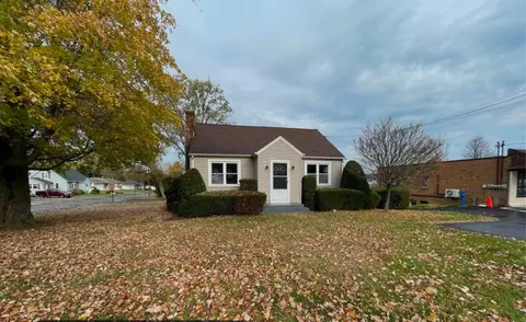 3220 W 32nd Sts, Erie, PA 16506