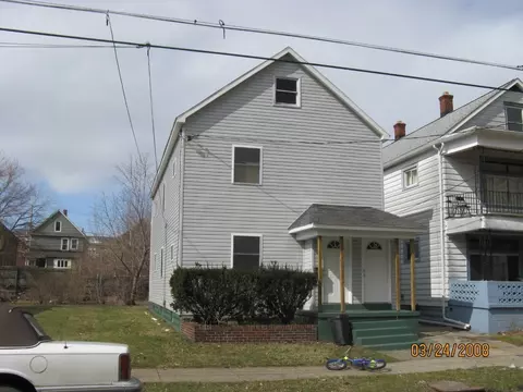 632 E 4th St, Erie, PA 16507