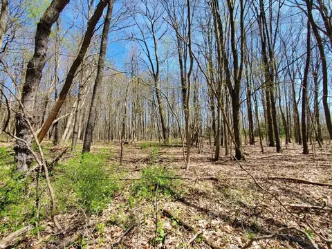 5245 Grubb Rd, Erie, PA 16506