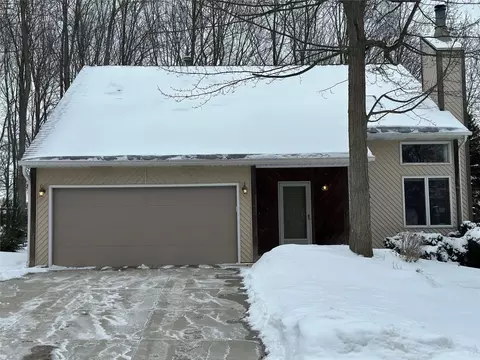 3765 Gable Ct, Erie, PA 16506