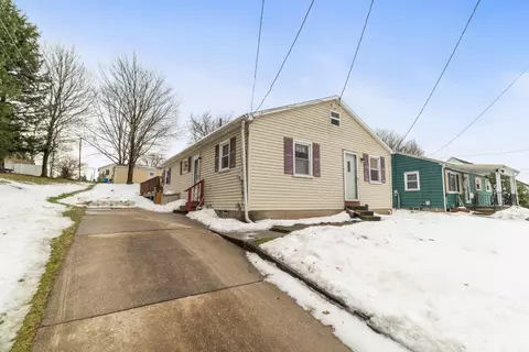 1137 E 42nd St, Erie, PA 16504