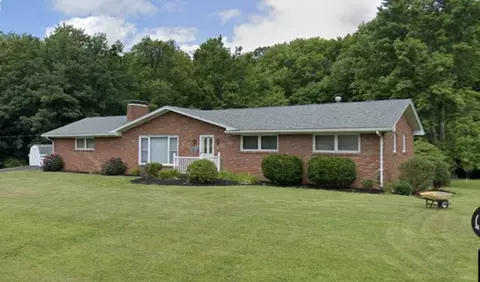 109 Plateau Dr, Conneautville, PA 16406