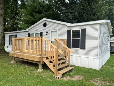 11682 Route 97 N #21, Waterford, PA 16441