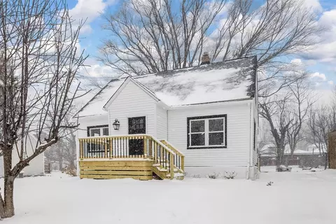 421 Andrews Park Blvd, Erie, PA 16511