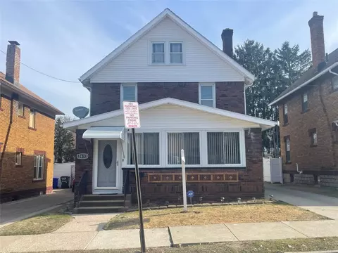 2633 Wayne St, Erie, PA 16504