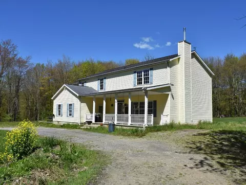 840 Lura Rd, Cambridge Springs, PA 16403
