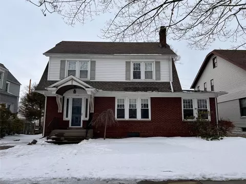 615 Kahkwa Blvd, Erie, PA 16505