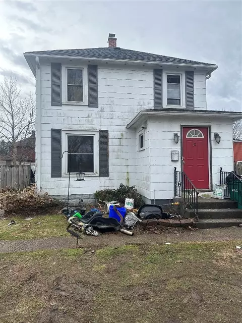31 Goss Ave, Girard, PA 16417